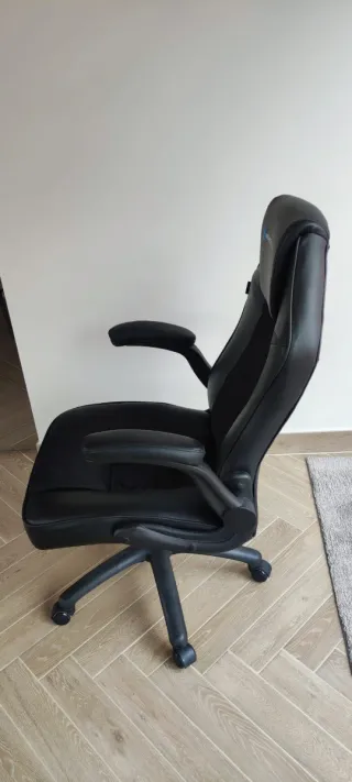 Silla de escritorio Newskill Negra