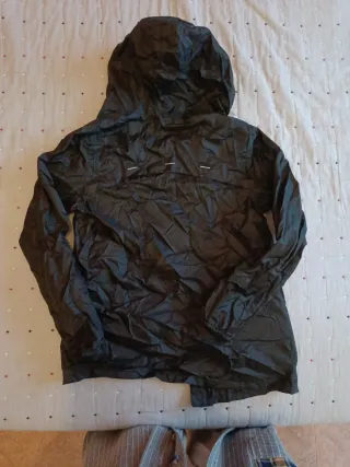 Chubasquero Quechua Mujer Negro