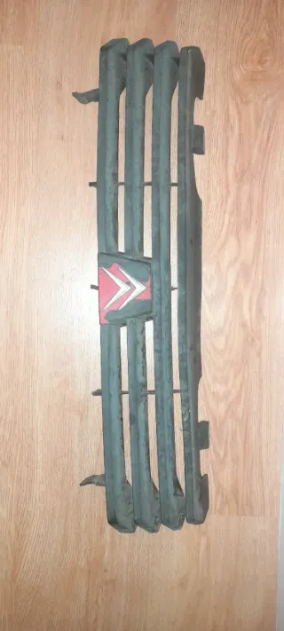 Parrillas  Delanteras para Citroën C15.