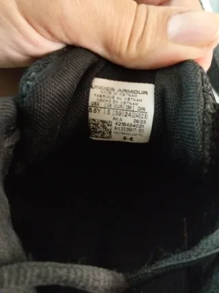 Zapatillas deportivas Under Armour talla 38