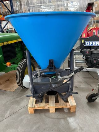 Abonadora 500kg para tractor
