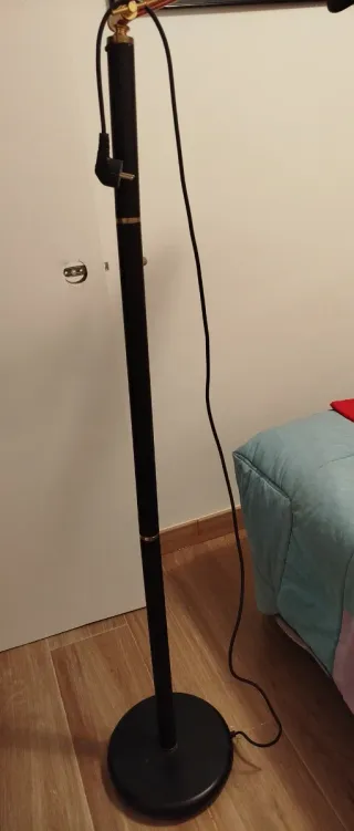 Lámpara de pie vintage regulable