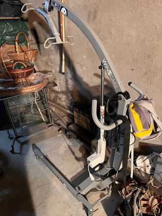 Grau elevadora personas en situacion dependencia