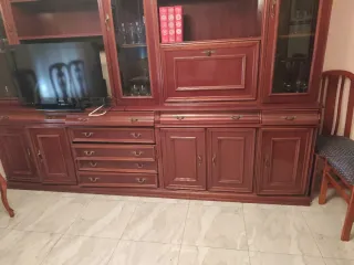 Mueble de comedor vintage madera y cristal