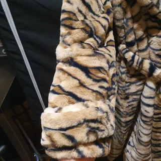 Cappotto fantasia tigre