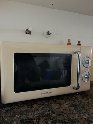 Microondas Cecotec Retro Beige