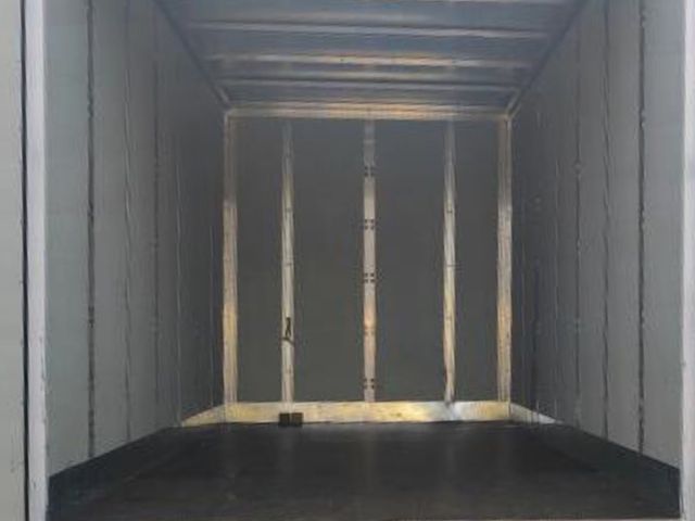 Camion 3500kg con trampilla