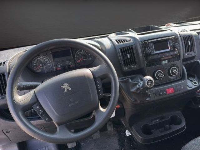 Camion 3500kg con trampilla