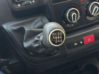 Camion 3500kg con trampilla