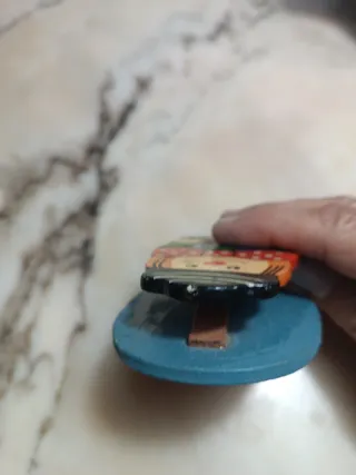 Sujetapapeles de madera con imán payaso