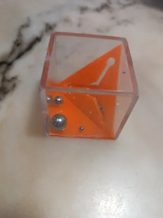 Sujetapapeles de madera con imán payaso