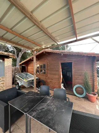 Casa de madera para desmontar, y transportar.