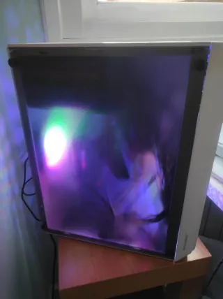 Torre Ordenador PC - Como Nueva