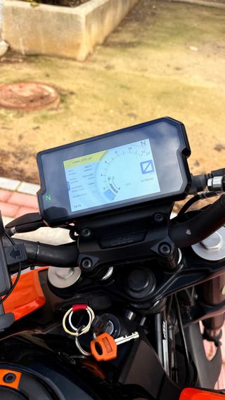 KTM Duke 125 Naranja/Blanca