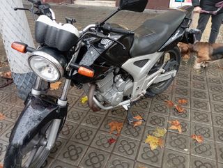 Honda CBF 250 Negra