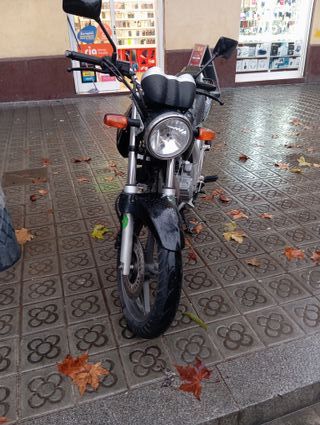 Honda CBF 250 Negra