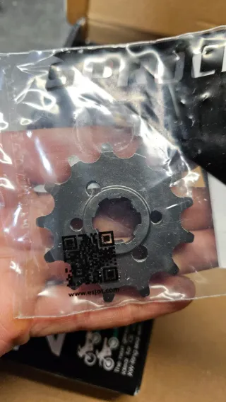 Cadena RK 428 XRE XW-Ring Gold Aprilia Rs 125 2022