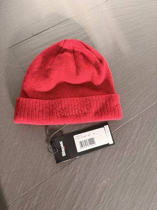 Gorro Blauer Lana Rojo con Etiqueta