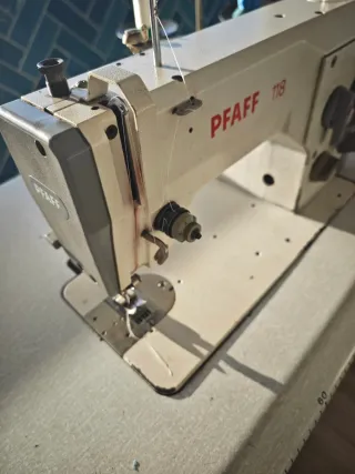 Máquina de coser Pfaff 118 Zig Zag Recto