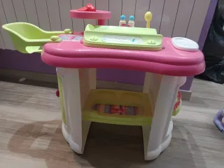 Cambiador de muñecas con accesorios