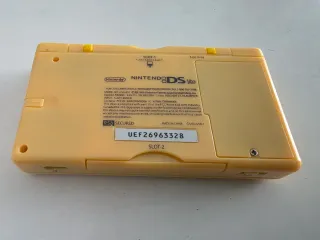 Nintendo DS Lite perfettamente funzionante con custodia personalizzata