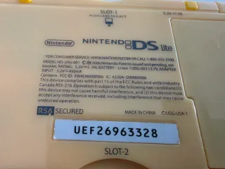 Nintendo DS Lite perfettamente funzionante con custodia personalizzata