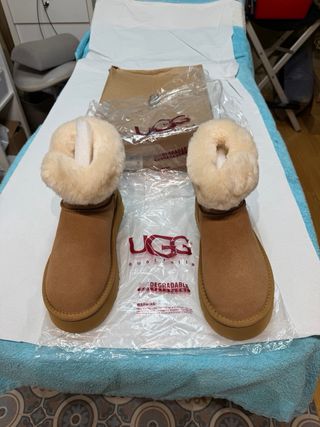 Botas UGG Talla 40 Marrones