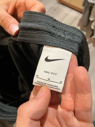 Pantalones Nike Liverpool FC grises