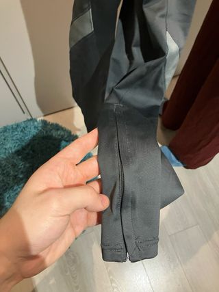 Pantalones Nike Liverpool FC grises