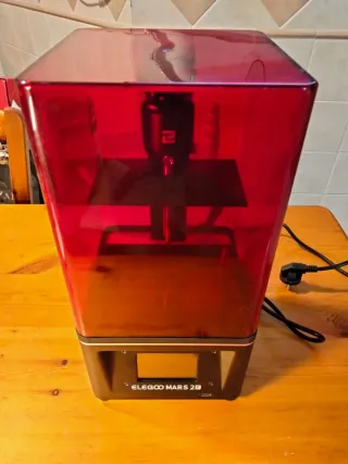 Impresora de resina 3D Elegoo Mars 2 Pro.