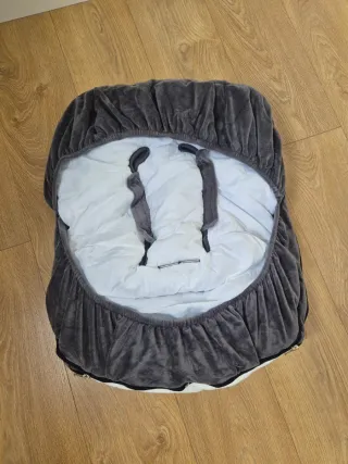 Saco bebé grupo 0 y capazo, marca Uzturre