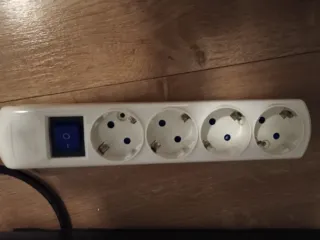 Regletas de 4 y 5 enchufes con interruptor