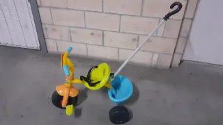 Cuanto me dan?Triciclo correpasillos Smoby