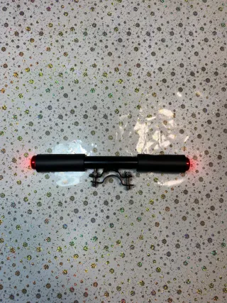 Barra con luces LED para patinete