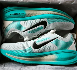 Nike Vomero 18 Talla 44 Nuevas