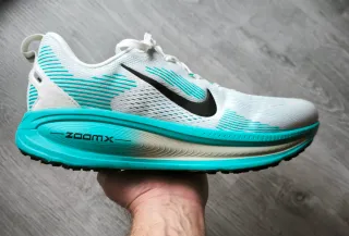 Nike Vomero 18 Talla 44 Nuevas