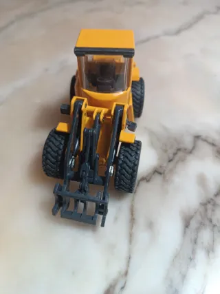 Excavadora Volvo Hierro Juguete