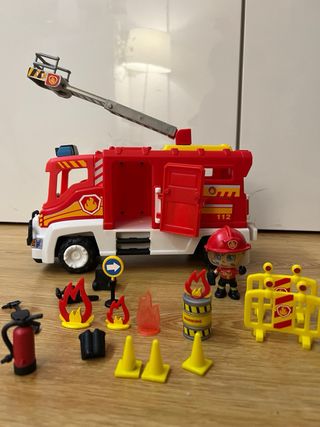 Camión Bomberos Pin y Pon con Accesorios