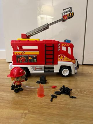 Camión Bomberos Pin y Pon con Accesorios
