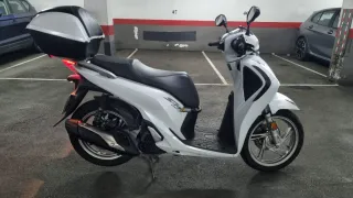 Honda SH125i-abs Blanca 2019 - 4000Km