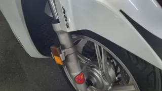 Honda SH125i-abs Blanca 2019 - 4000Km