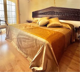 Conjunto de Colcha cubrecama y cojines