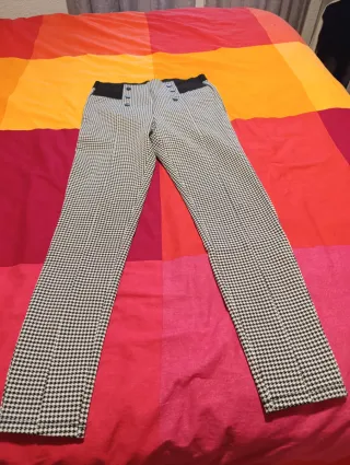 LOTE DE ROPA EN MUY MUY BUENAS CONDICIONES