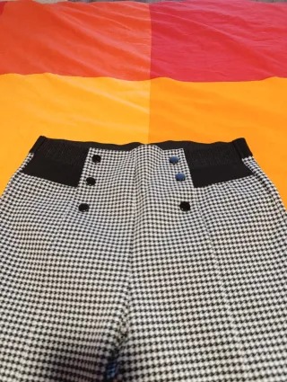 LOTE DE ROPA EN MUY MUY BUENAS CONDICIONES