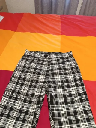 LOTE DE ROPA EN MUY MUY BUENAS CONDICIONES