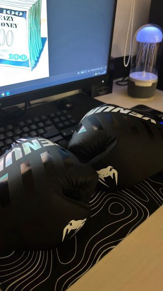 Guantes Venum y kit boxeo