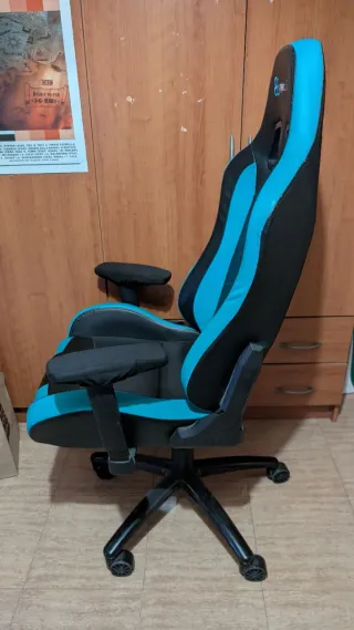 Silla gaming New Skill azul