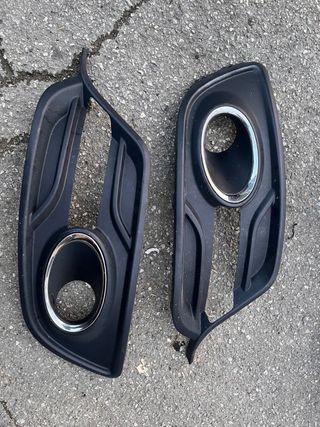 Embellecedores Defensa Megane III