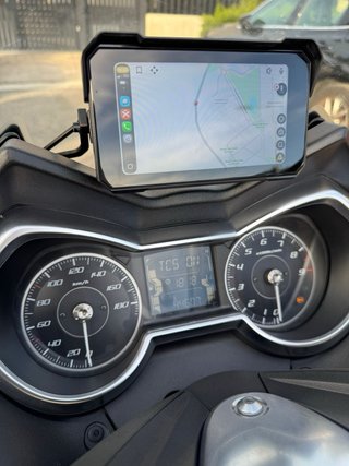 Yamaha Xmax 400 iron max