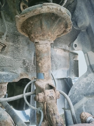 AMORTIGUADOR DELANTERO DERECHO TOYOTA YARIS (KSP9